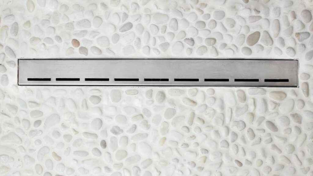 5 razões pelas quais você deve escolher um ralo linear para o banheiro