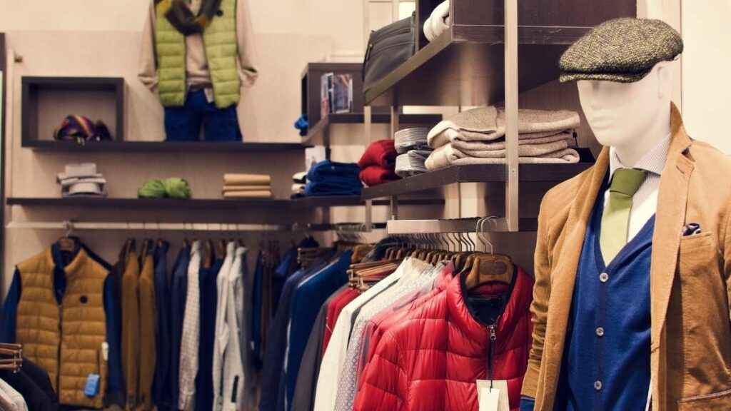 Decoração de loja de roupas masculinas